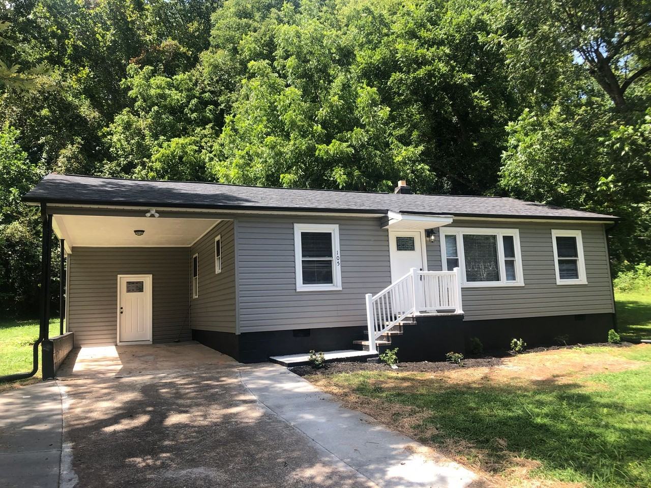 105 Lance St - Photo 2 of 16