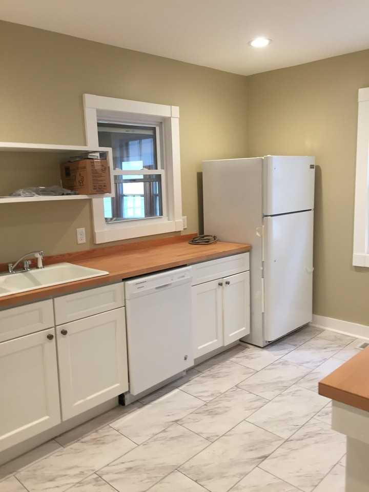 15 Carroll St - Photo 4 of 14