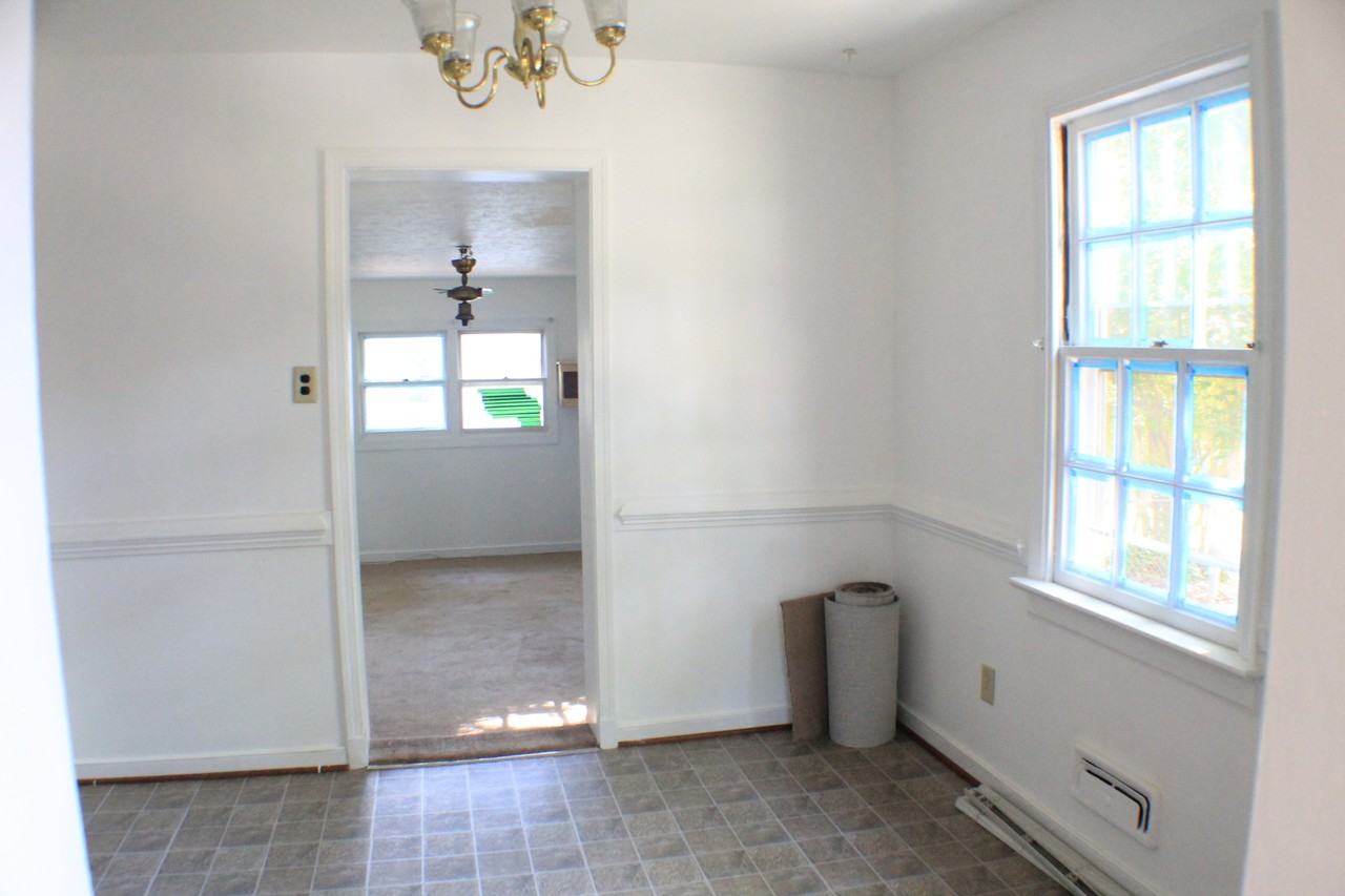 7513 Schaaf Dr - Photo 3 of 6