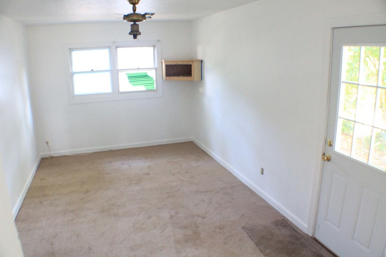 7513 Schaaf Dr - Photo 4 of 6