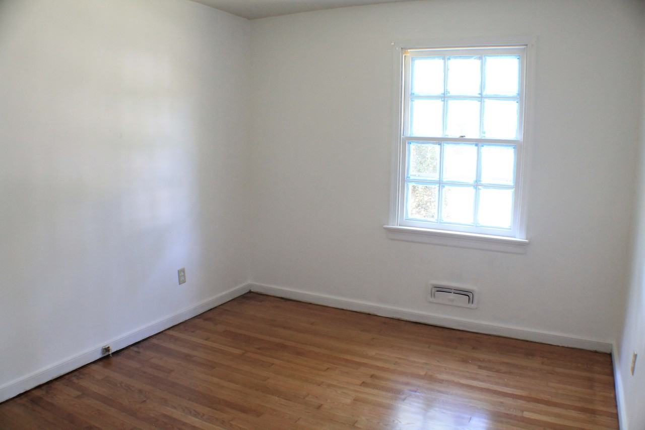 7513 Schaaf Dr - Photo 5 of 6