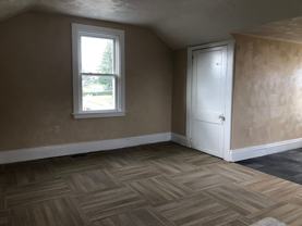Brentwood 3 bedroom Duplex - Photo 1 of 1