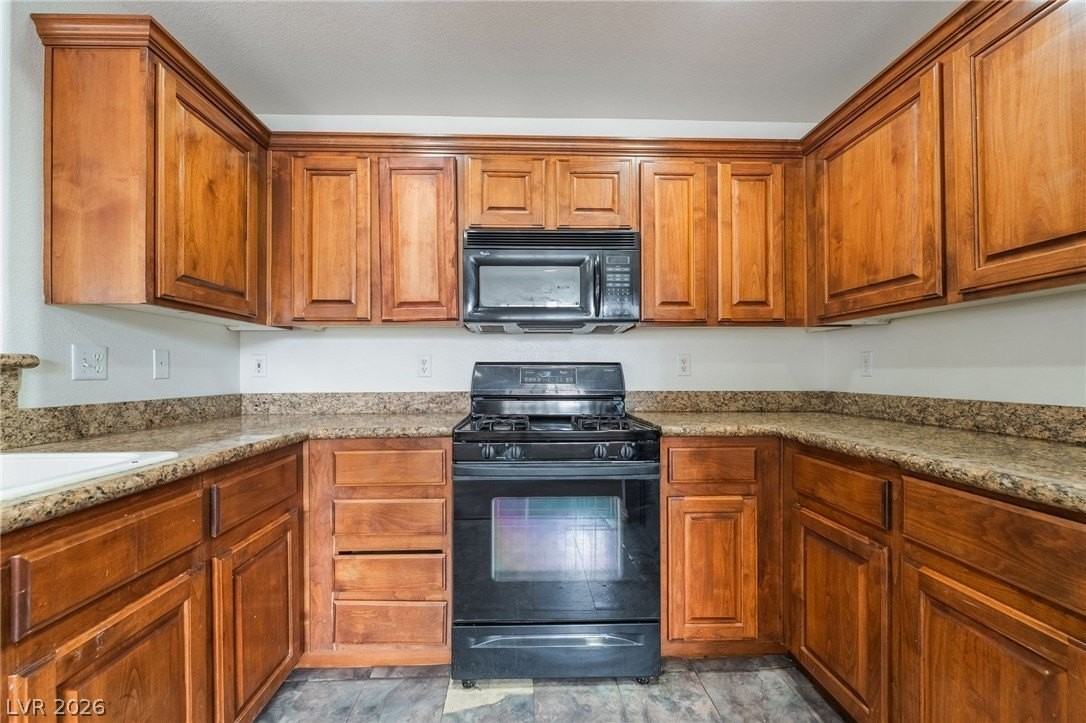 7858 Windhamridge Dr - Photo 7 of 21