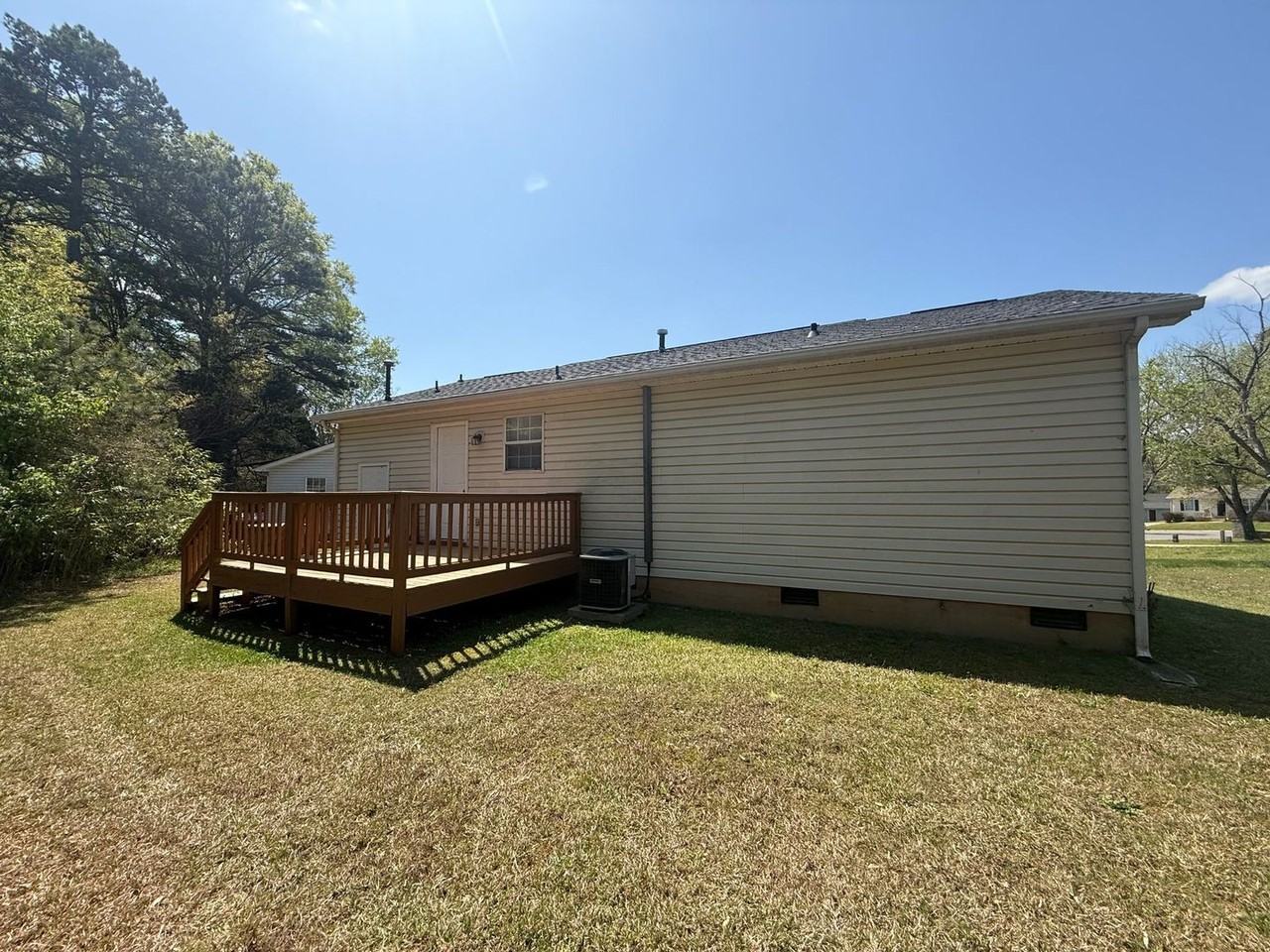 1259 Asbury Ct - Photo 3 of 15