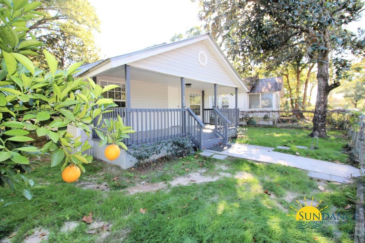 321 E Chestnut Ave - Photo 2 of 15