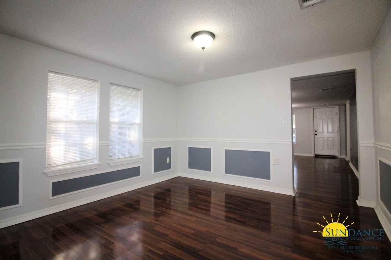 321 E Chestnut Ave - Photo 4 of 15