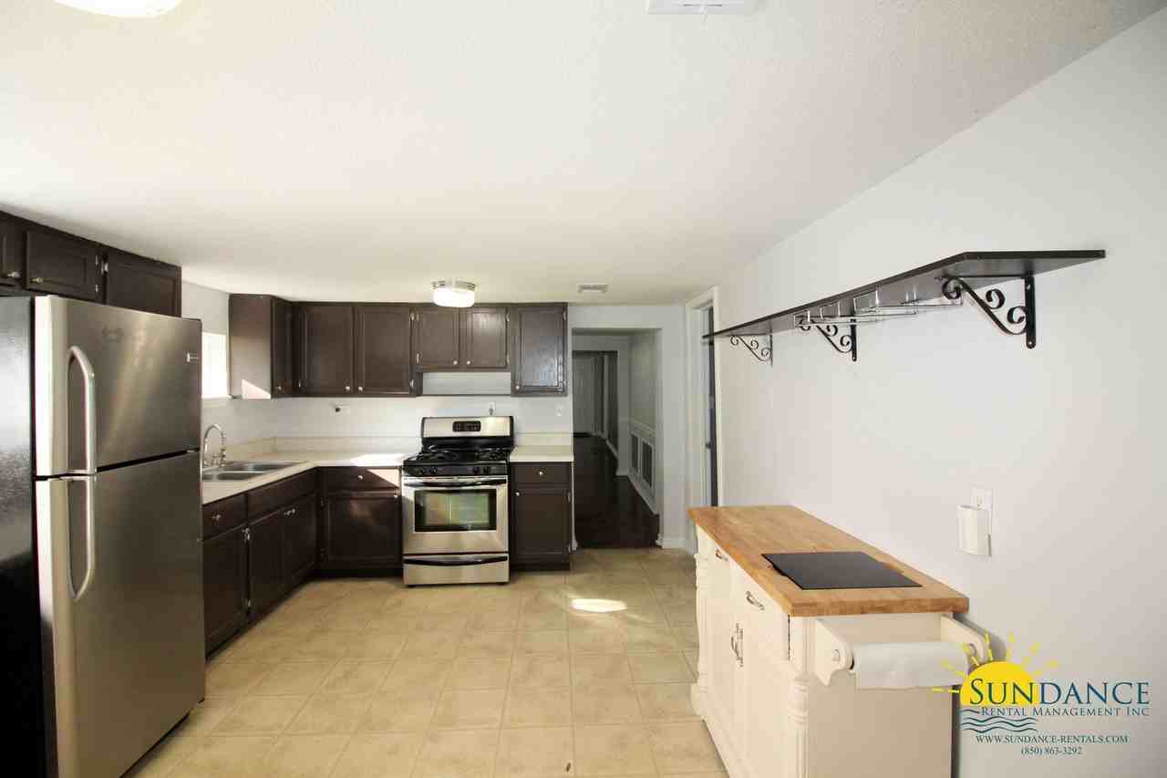 321 E Chestnut Ave - Photo 5 of 15