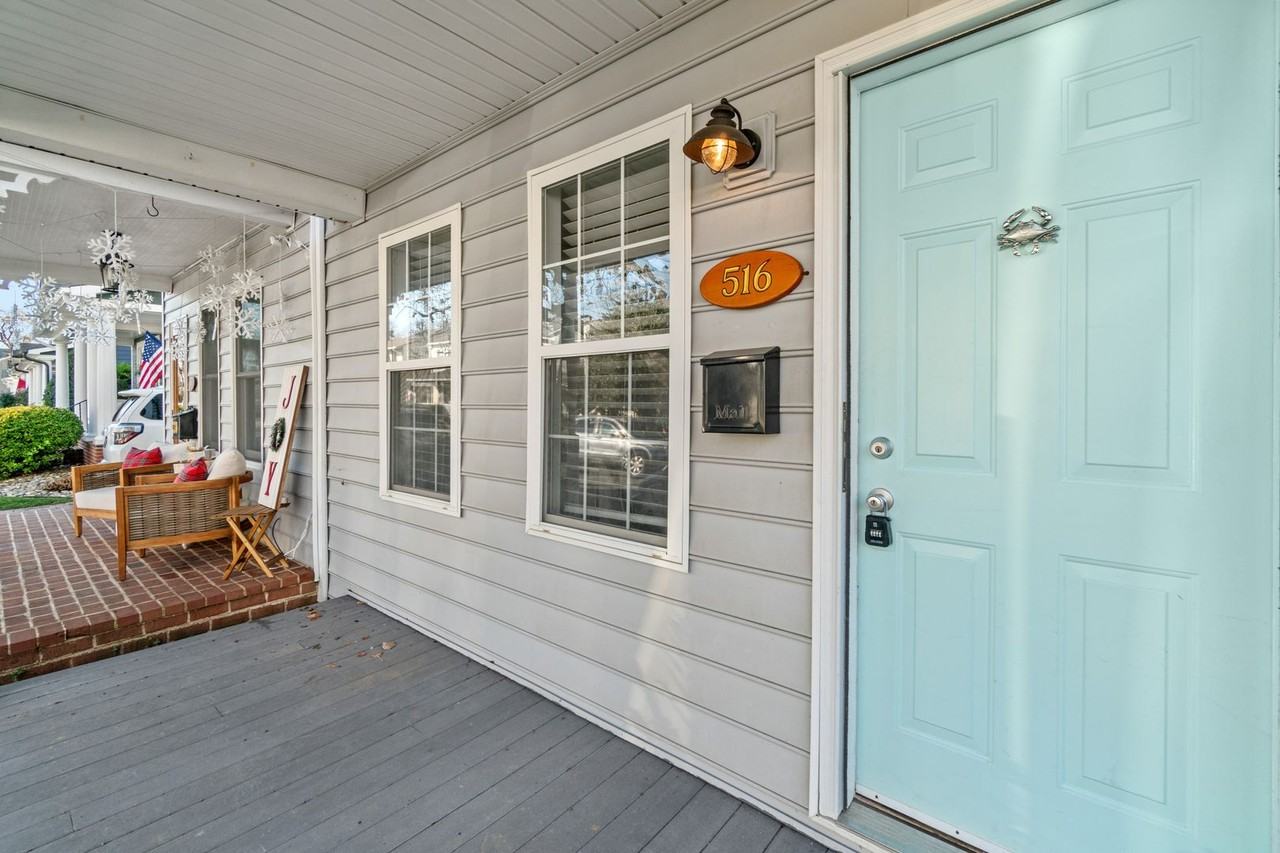 516 Second St - Photo 5 of 26