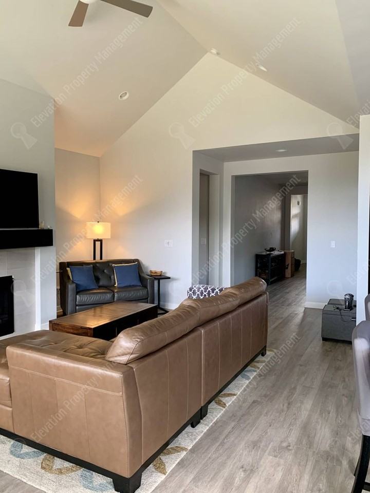 3656 Sw Badger Ct - Photo 6 of 13