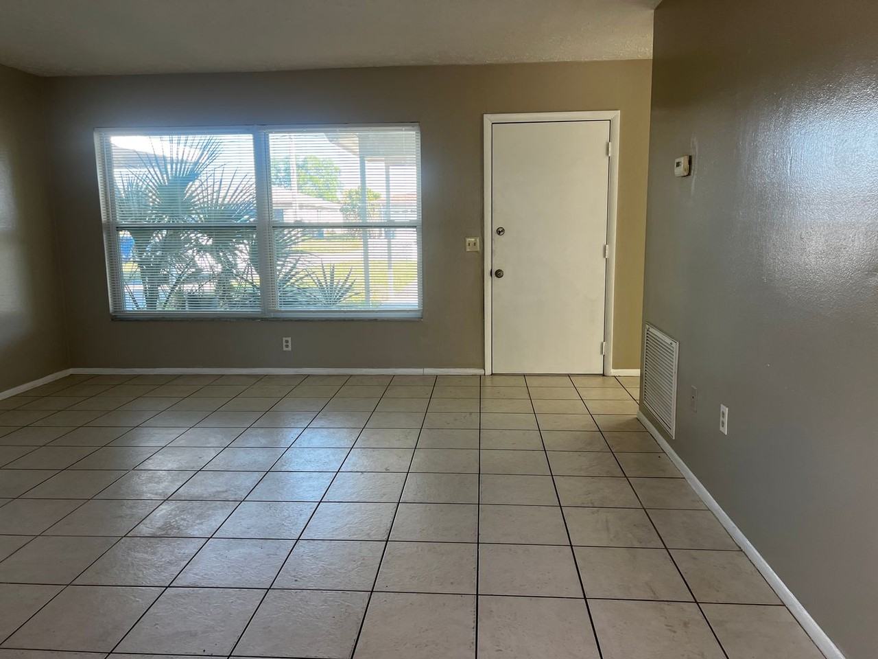 558 Briarwood Rd - Photo 2 of 19