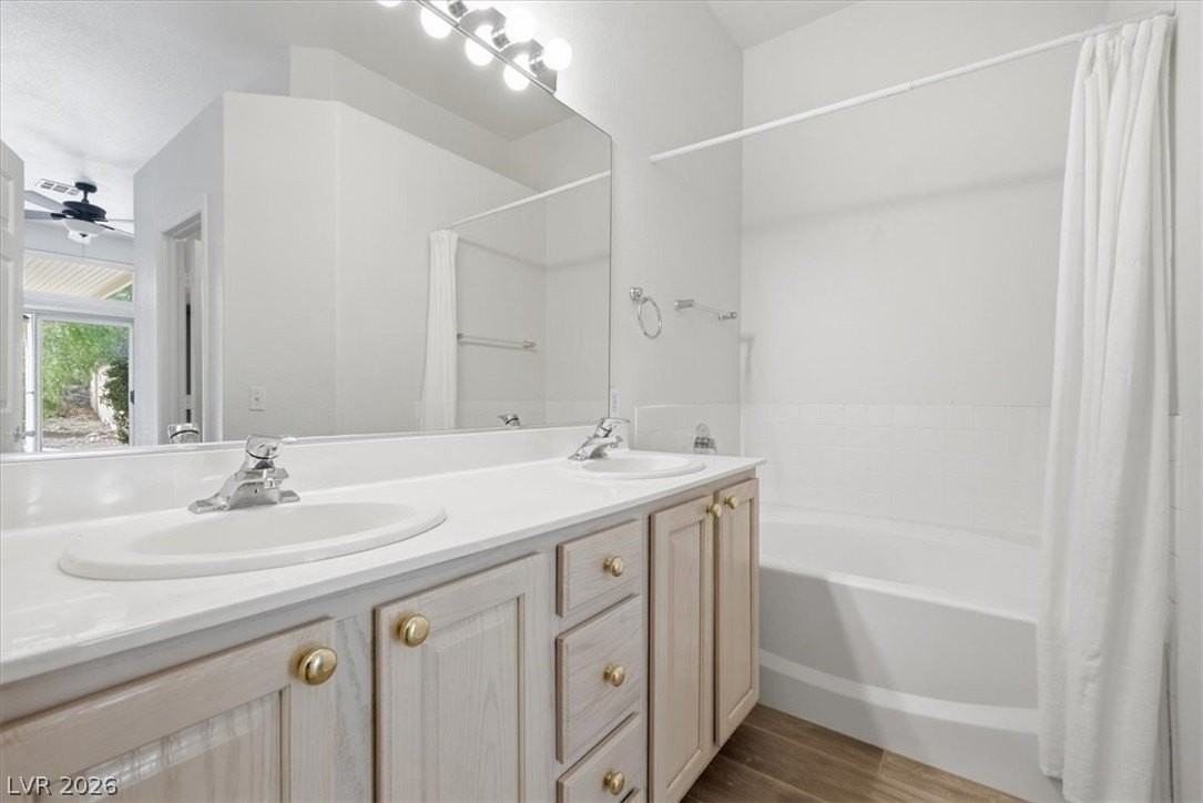 3096 Maple Ridge Ct - Photo 2 of 37