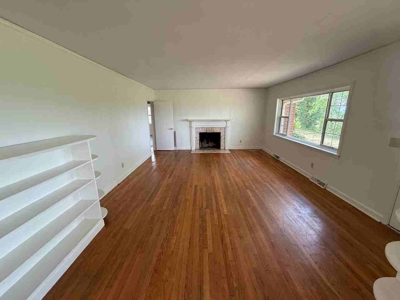 114 Lookout Cir Sw - Photo 2 of 14