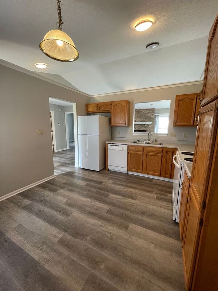 2200 Cumulus Dr - Photo 3 of 21