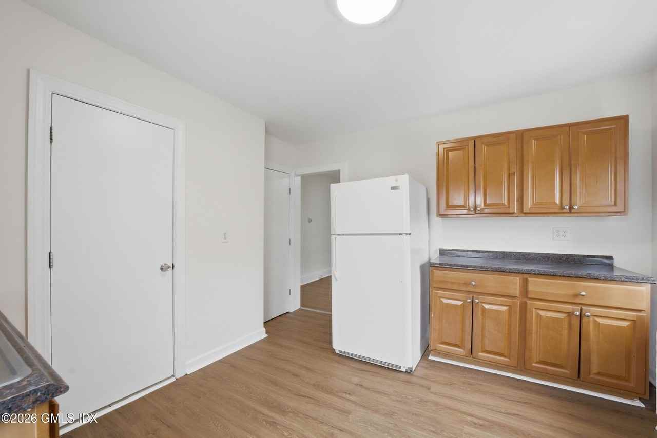 140 Hamilton Ave #2 - Photo 6 of 13