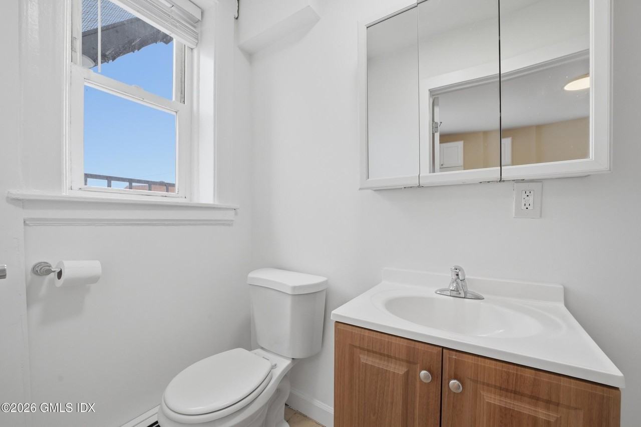 140 Hamilton Ave #2 - Photo 7 of 13