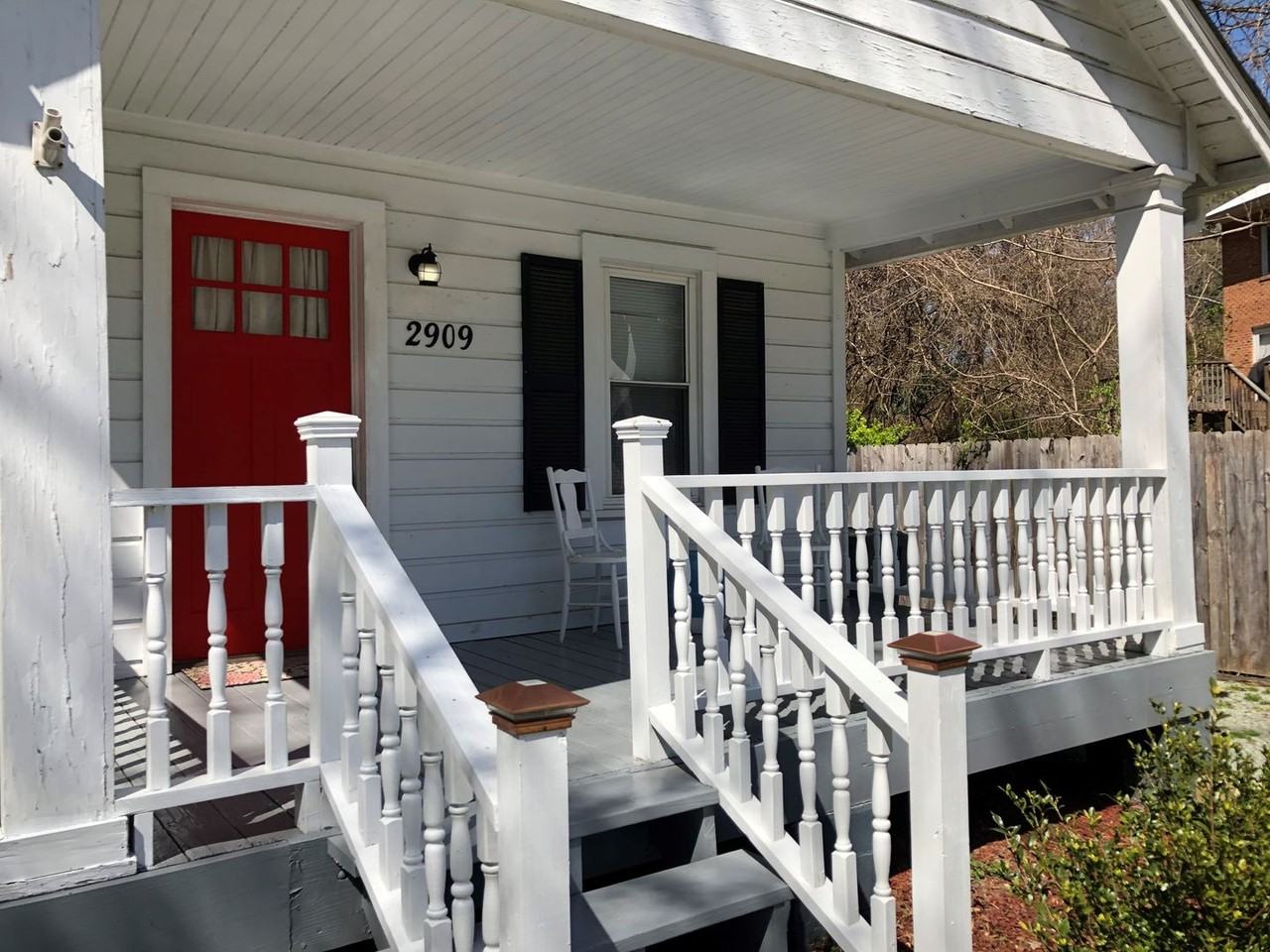 2909 Shaftsbury St - Photo 3 of 19