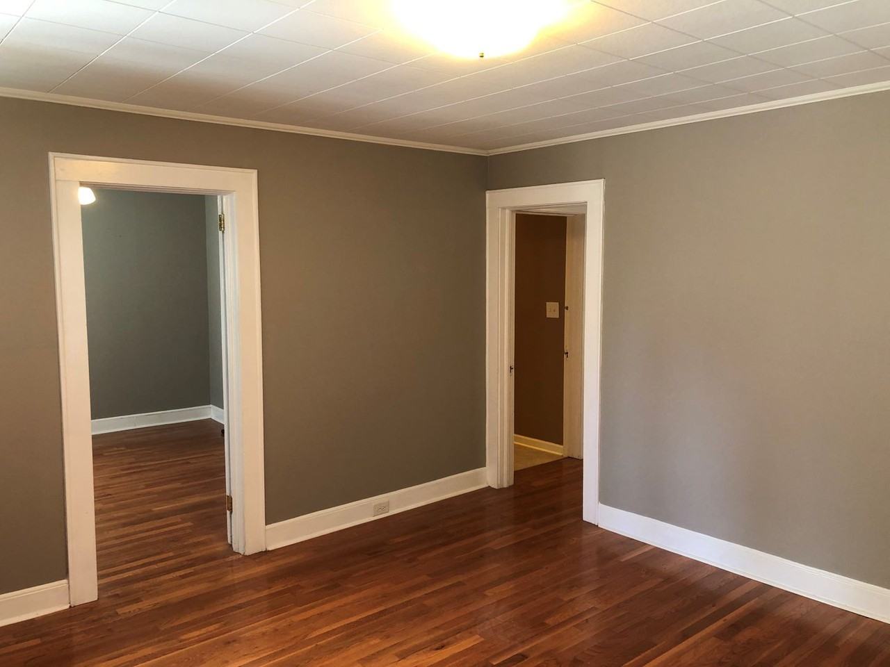 2909 Shaftsbury St - Photo 5 of 19