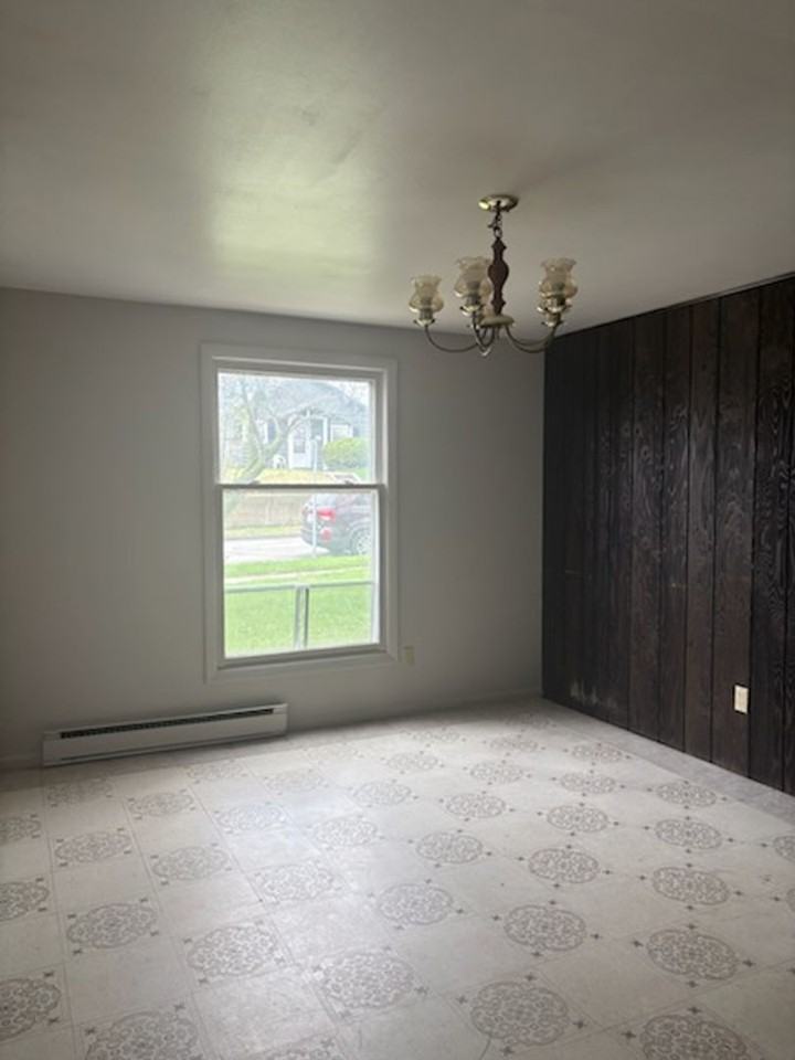 1641 W 4th St - Photo 3 of 8