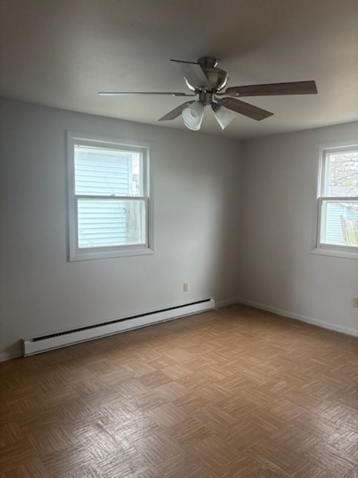 1641 W 4th St - Photo 6 of 8