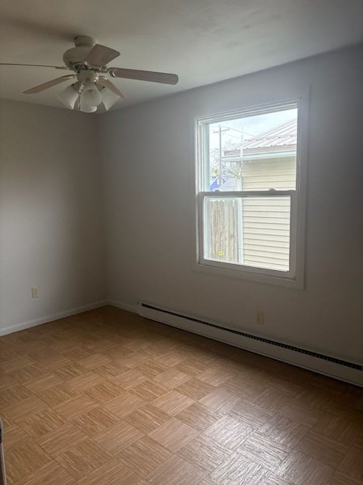 1641 W 4th St - Photo 7 of 8