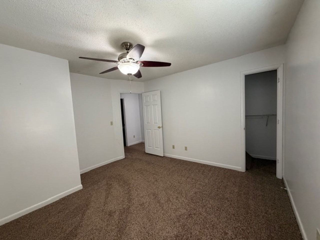 1981 Ridgeview Dr Nw - Photo 7 of 10