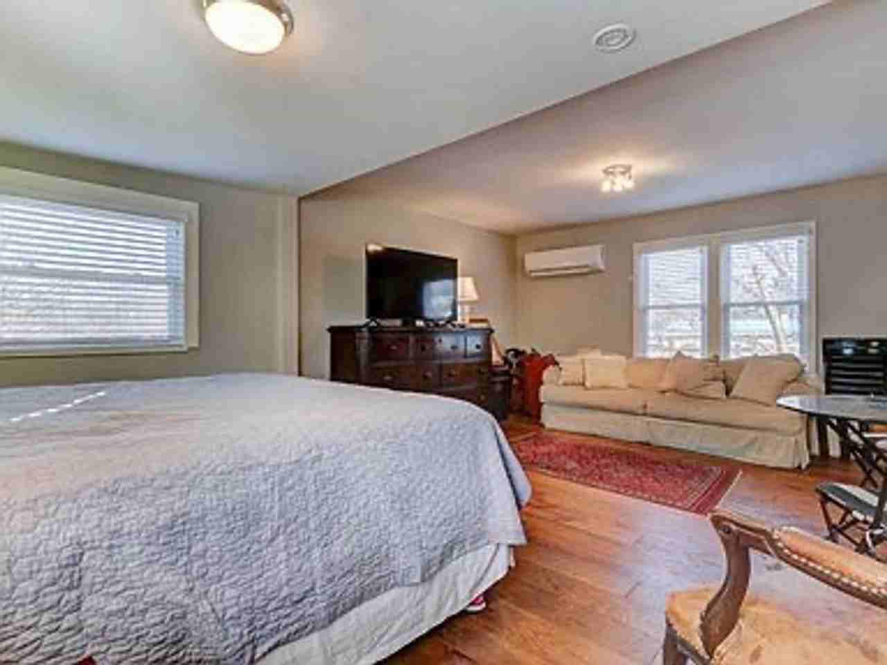 3615 Lancaster Dr - Photo 5 of 19