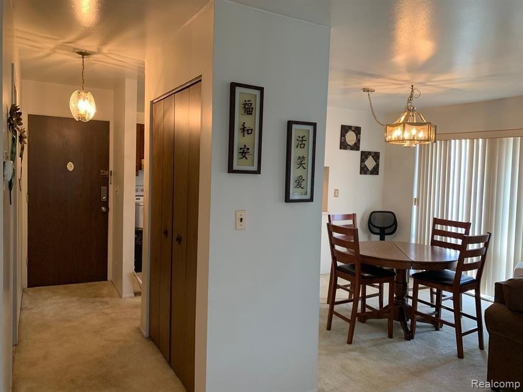 22140 Dante St - Photo 2 of 12