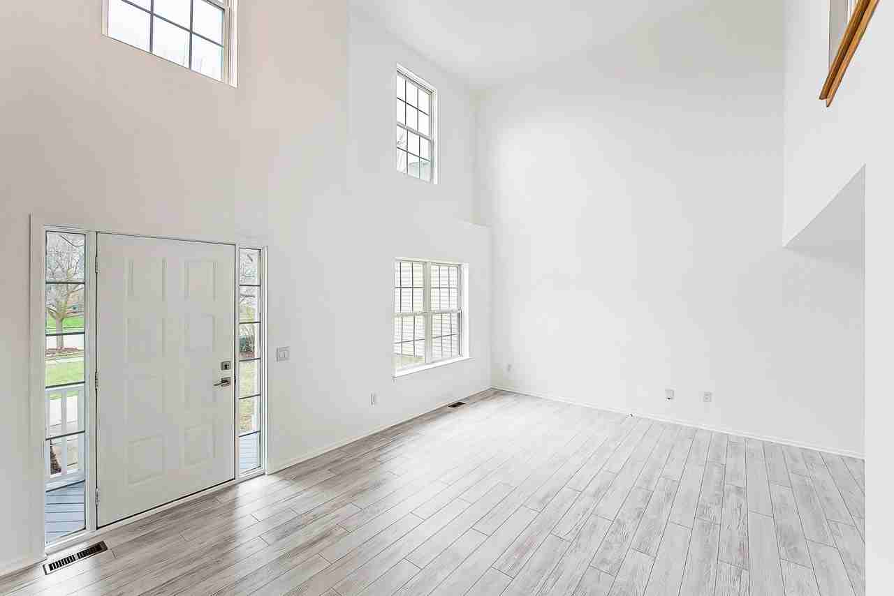 1563 Scio Ridge Rd - Photo 5 of 42