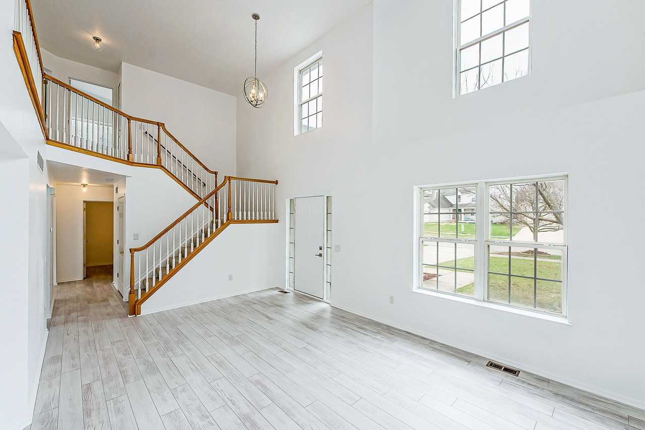 1563 Scio Ridge Rd - Photo 7 of 42