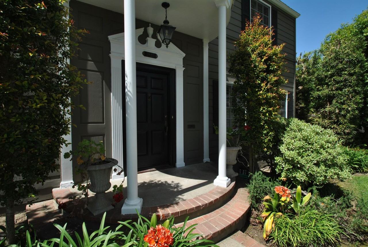 3927 Myrtle Ave - Photo 3 of 45