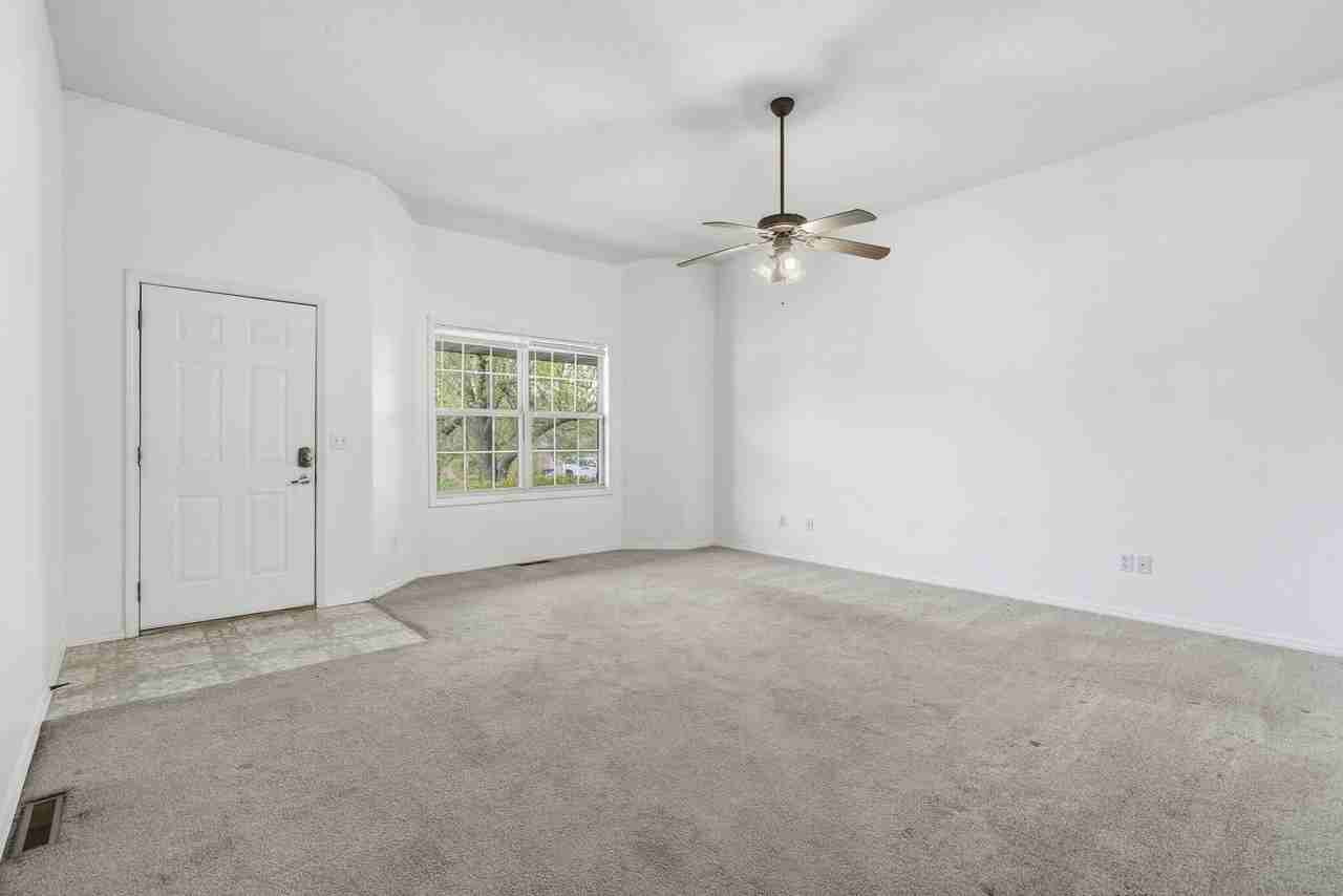 3917 N 15th St - Photo 5 of 26