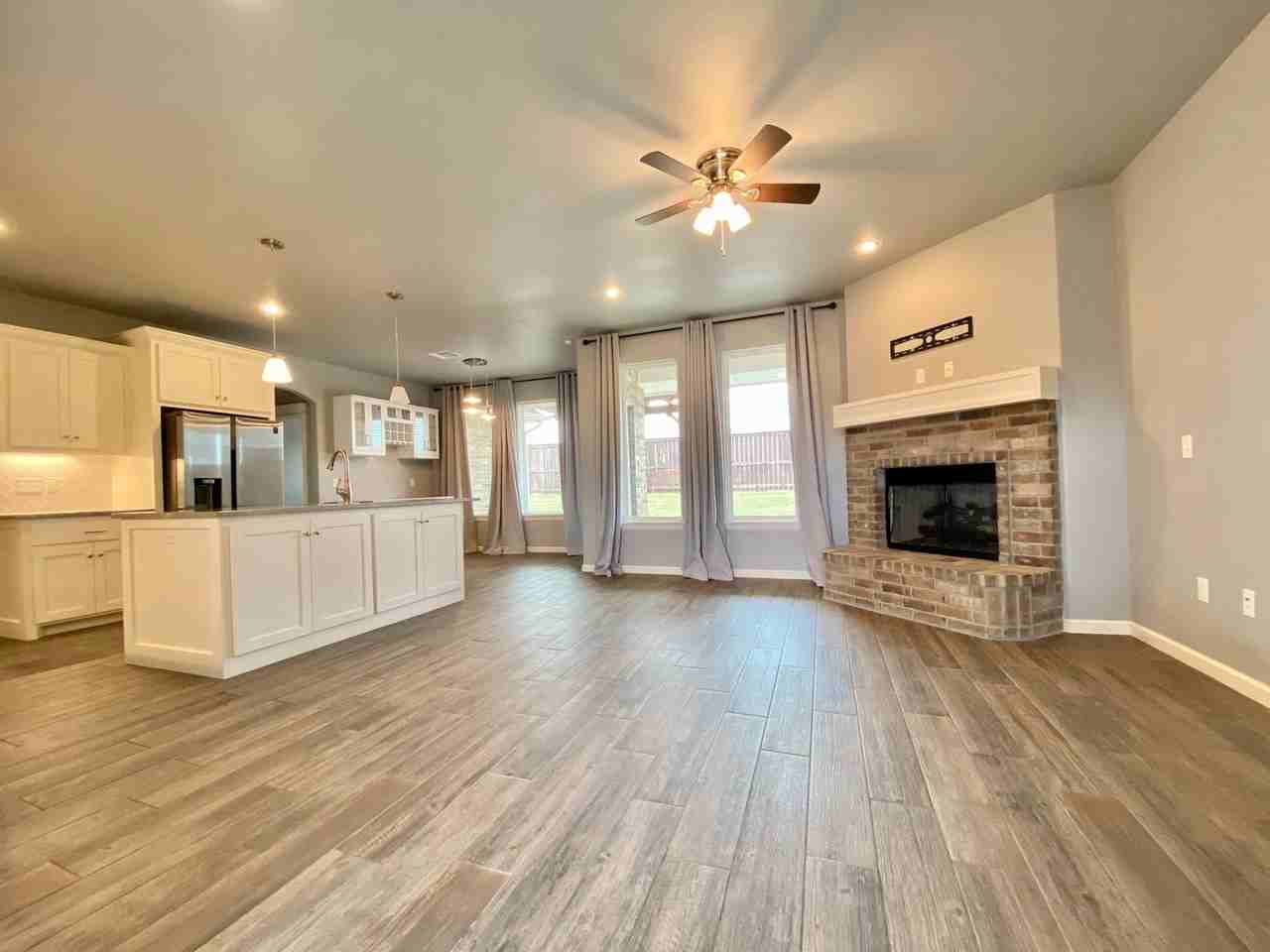 12829 High Plains Ave - Photo 4 of 26