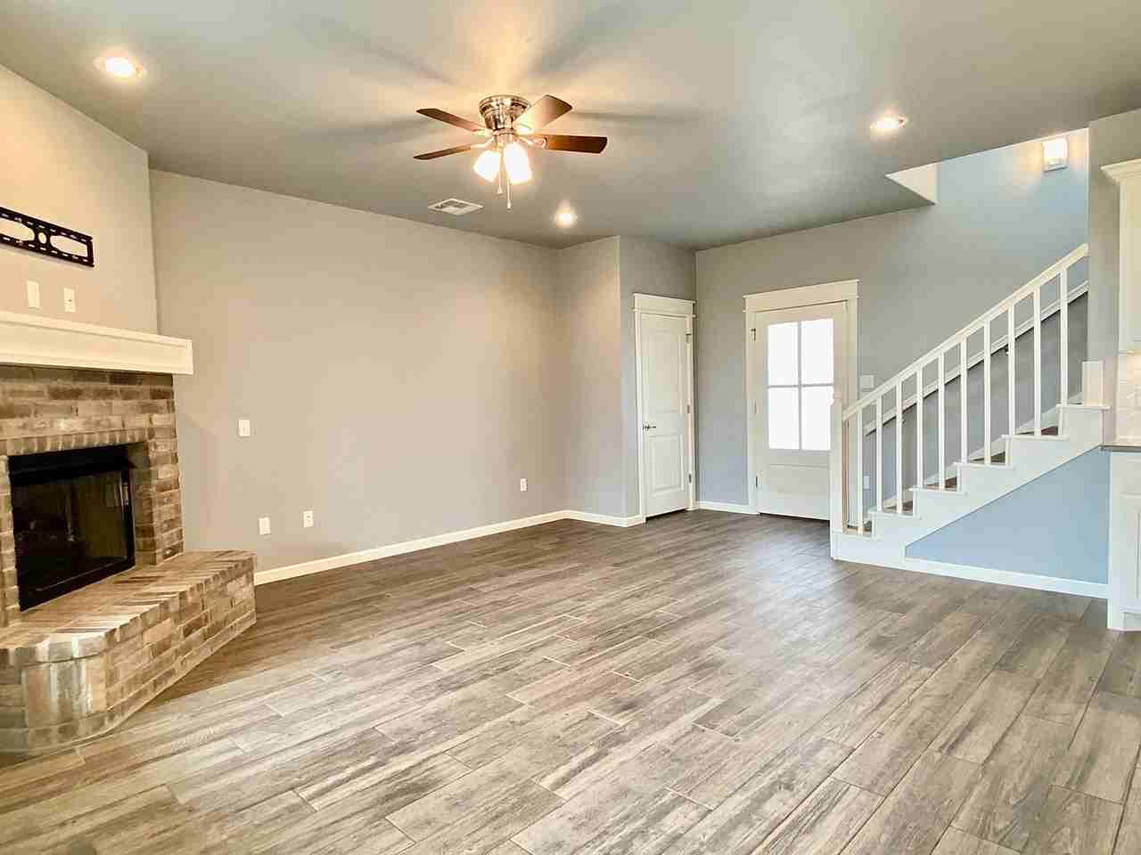 12829 High Plains Ave - Photo 5 of 26