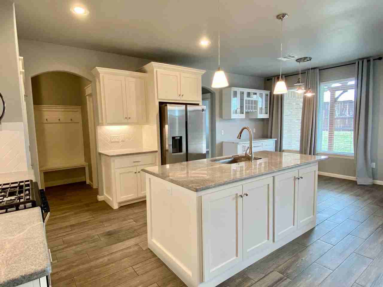 12829 High Plains Ave - Photo 6 of 26