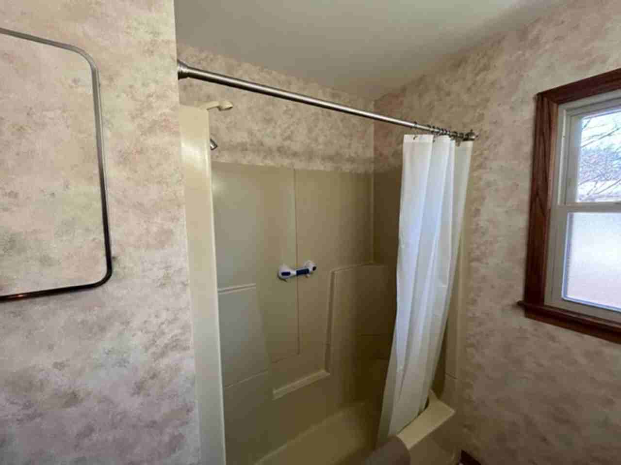 609 Sutherland Ave - Photo 7 of 22