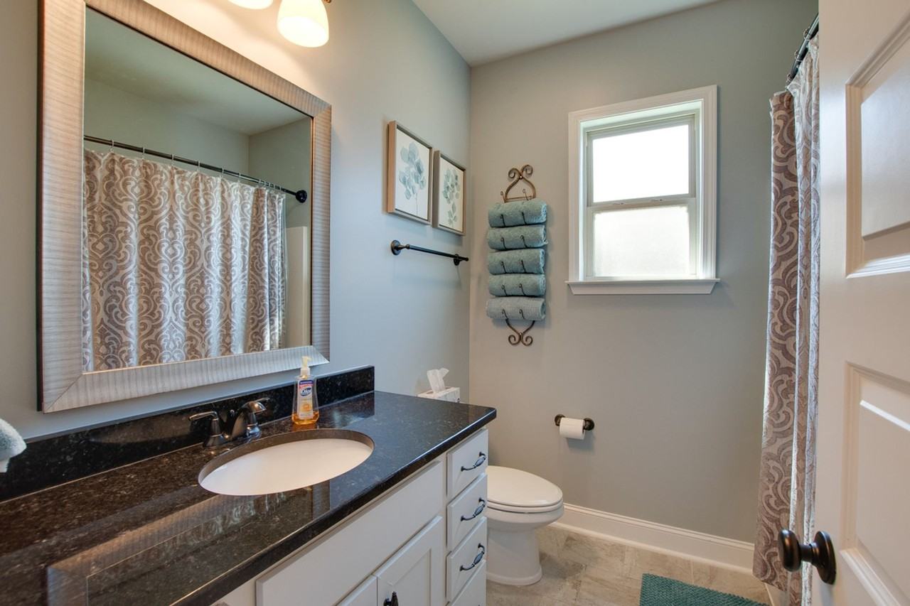 3023 Peevey Creek Ln - Photo 5 of 44