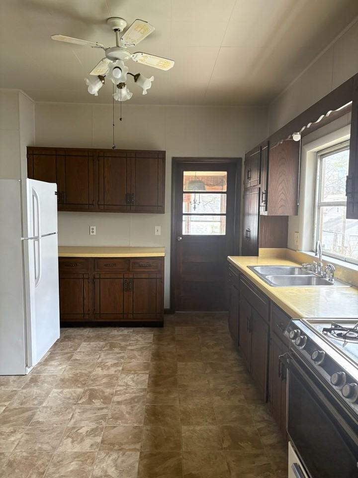 1510 High St - Photo 4 of 9