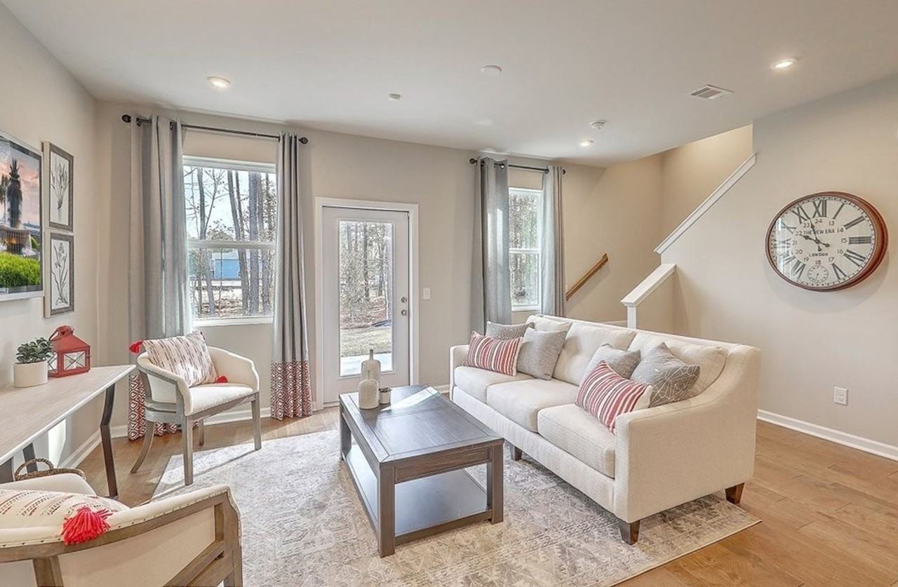 102 Benelli Dr - Photo 3 of 16