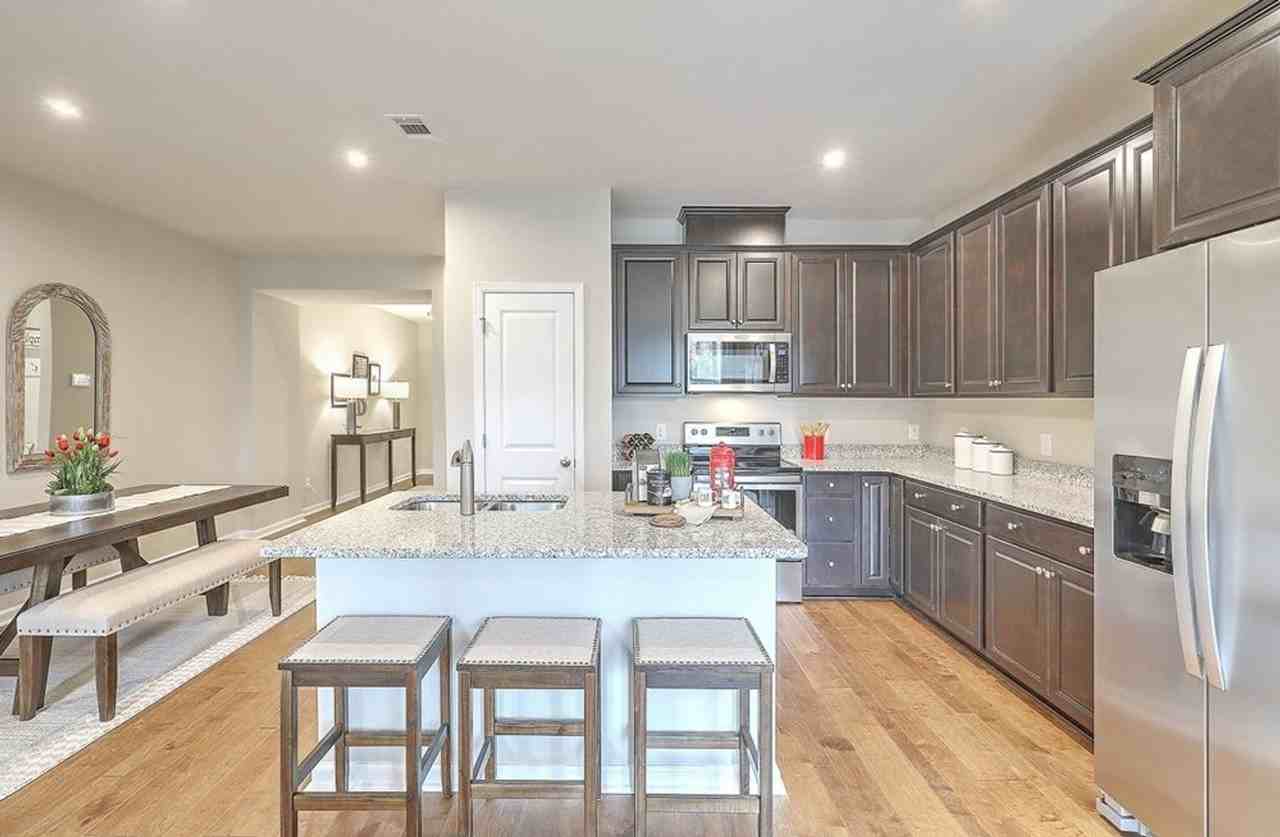 102 Benelli Dr - Photo 5 of 16