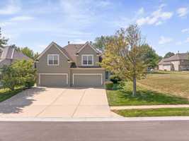 featured image of 13862 S Hagan St