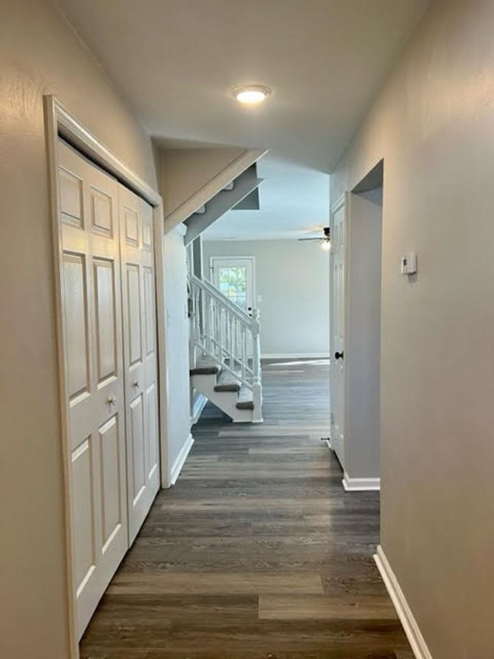 1716 Alvena Ln - Photo 3 of 21
