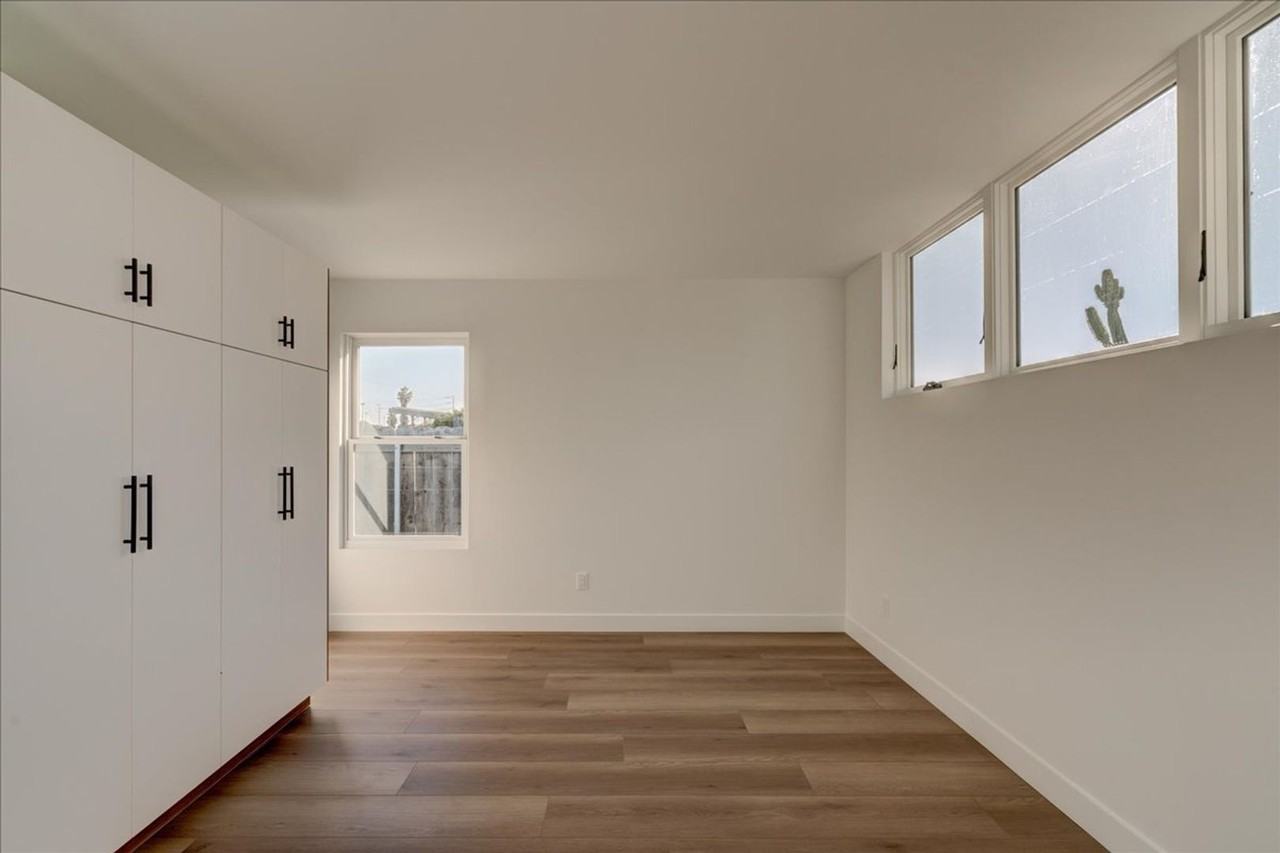 131 25th St - Photo 7 of 16