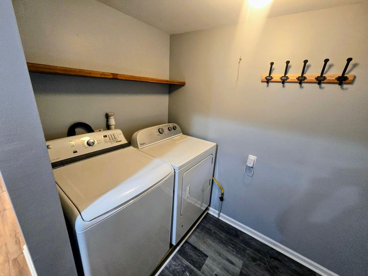 1542 Washington St - Photo 5 of 18