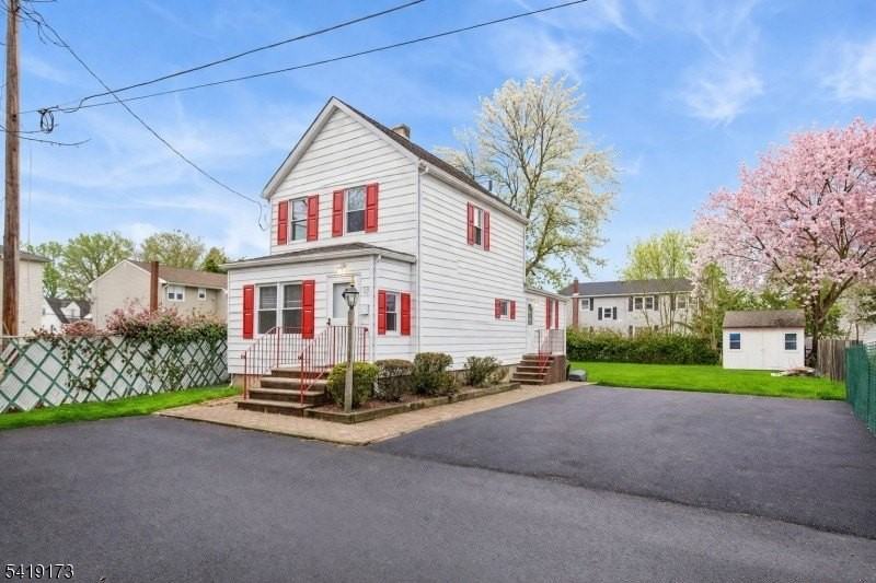 13 William St - Photo 2 of 25