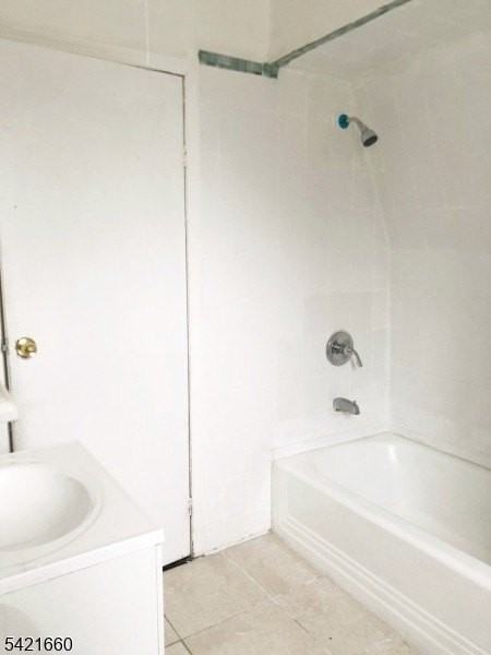 227 E 3rd Ave #3 - Photo 5 of 8