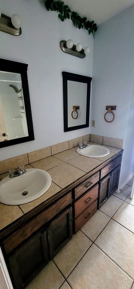 13932/13934 - Photo 7 of 12