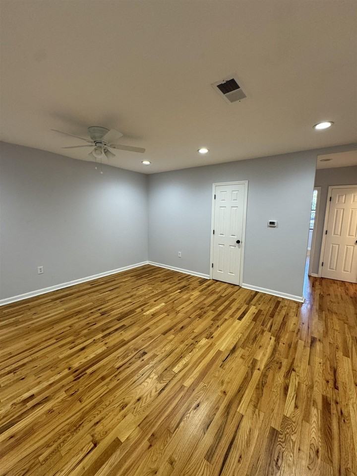 384 Palisade Ave #3F - Photo 3 of 13