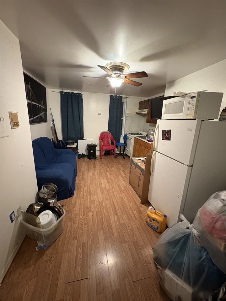 2509 Central Ave #6 - Photo 3 of 5