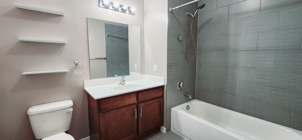 5817 Jefferson St #205 - Photo 6 of 15