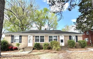 2505 E 3rd St #B - Photo 1 of 1